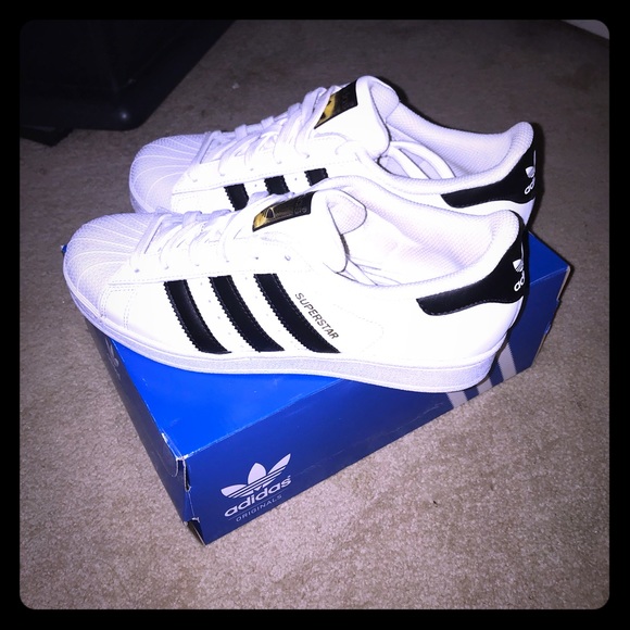 Adidas superstar sneaker - Picture 1 of 5